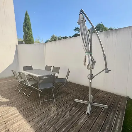 Family With Garden Near La Rochelle Dom wakacyjny
